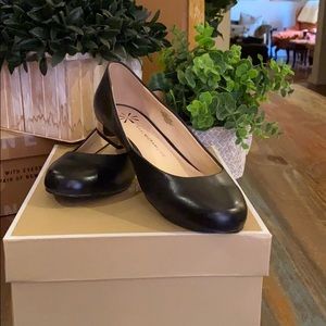 Black Leather Heeled Flats